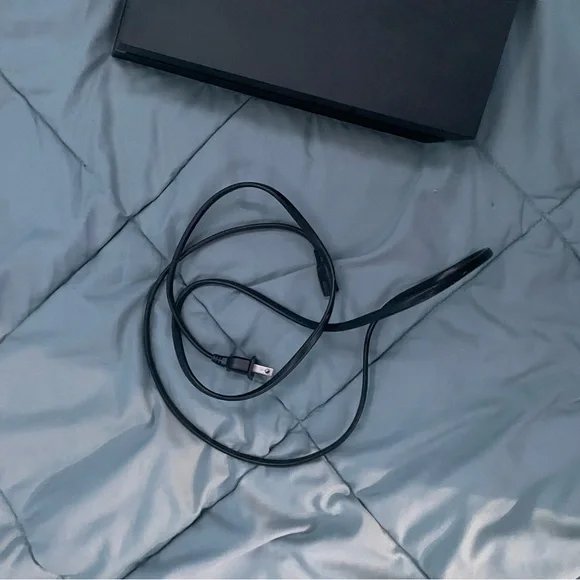 PS4 - Picture 5 of 5